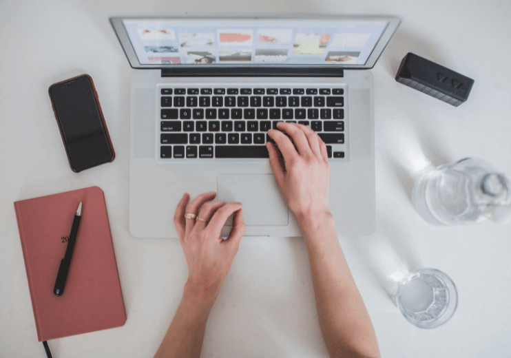 Lance ton entreprise de couture : le guide pour attirer tes premières clientes